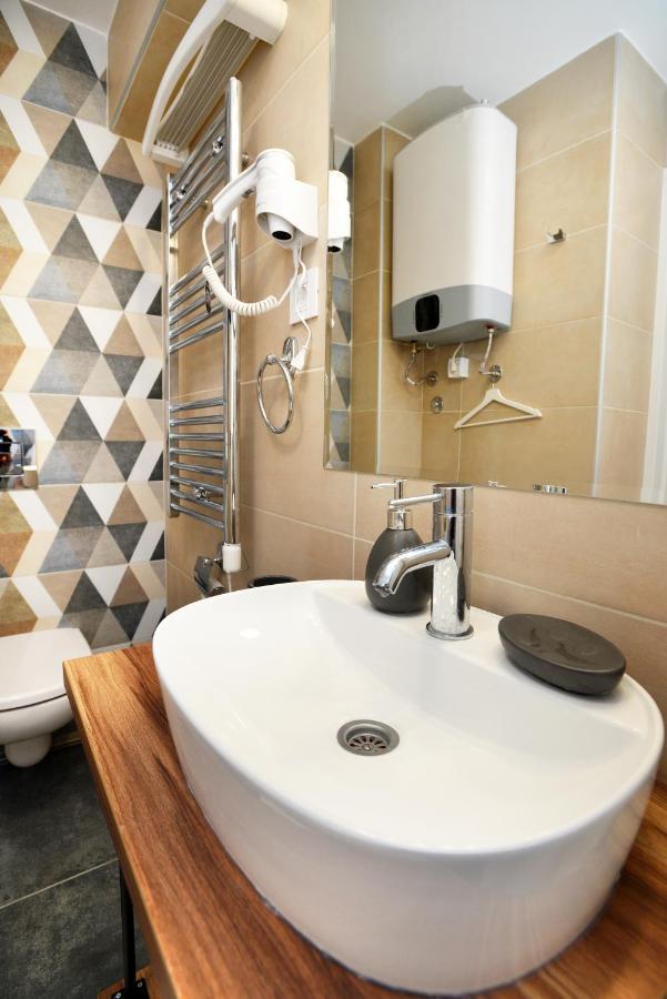 River&Bike Apartment With Free Electric Bike Beograd Ngoại thất bức ảnh